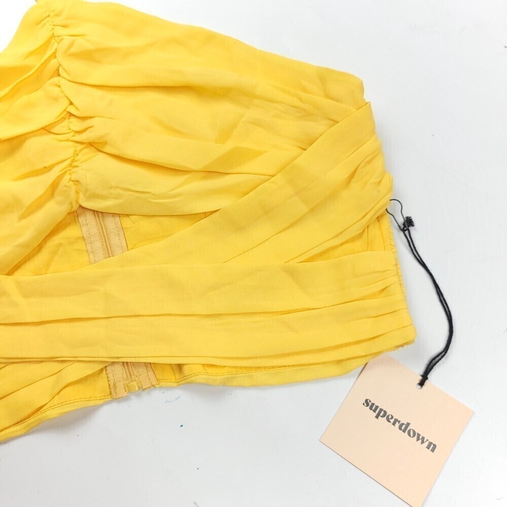 NWT Superdown Harlie Halter Cut Out Crop Top Ruched Boho Yellow Y2k Resort Small - Picture 2 of 11